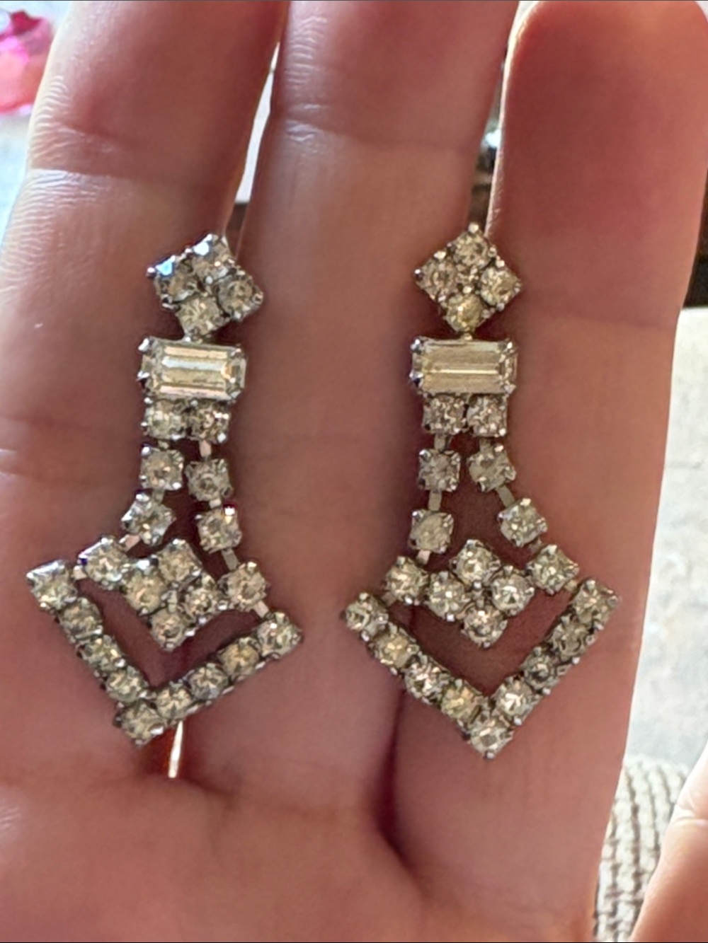 Vintage Screw Back Crystal Drop Dangle Earrings - Silver Tone